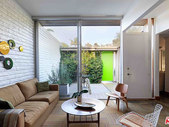 4th image of 4194 Del Mar Ave
