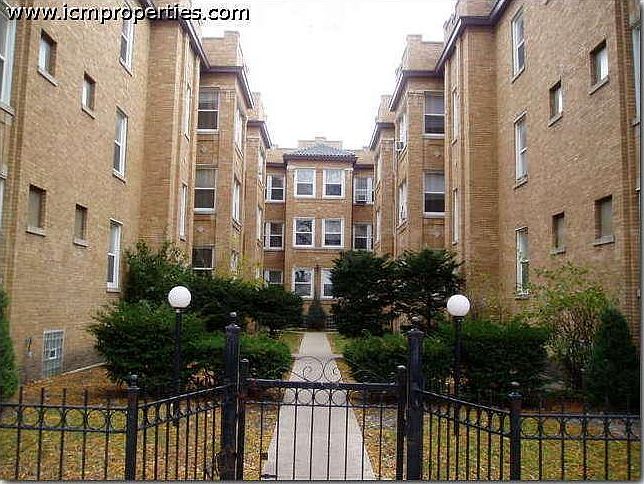 1st image of 5059 N Damen Ave #2FF