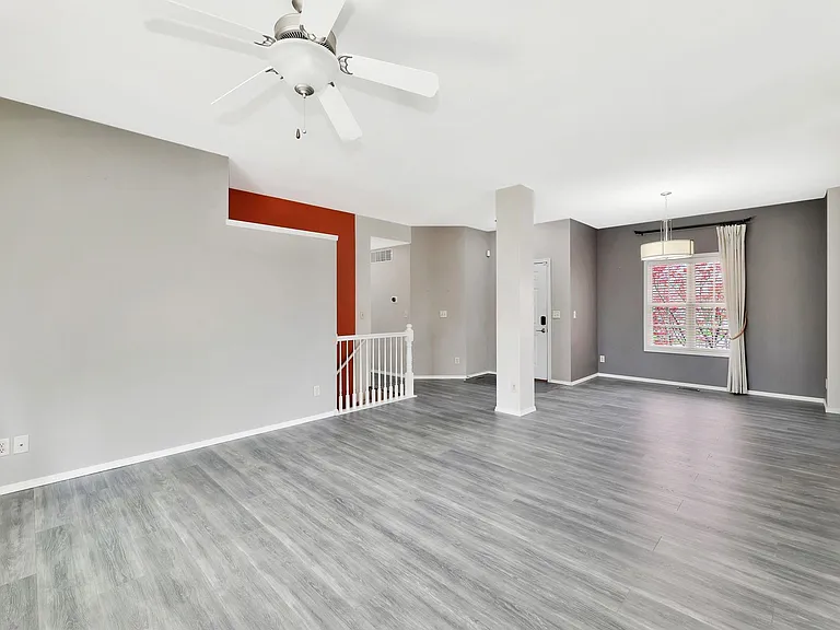 4923 Farmstead Ct — Photo 6