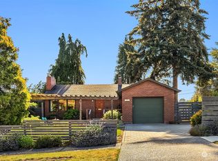6057 44th Ave NE, Seattle, WA