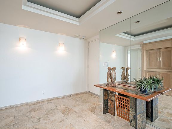 4th image of 1720 Avenida Del Mundo Unit 1604