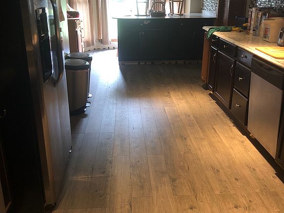 3rd image of 212 Truman Ave