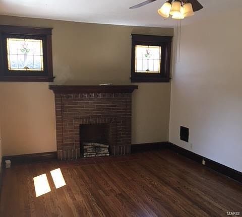 4th image of 4947 Tholozan Ave #A