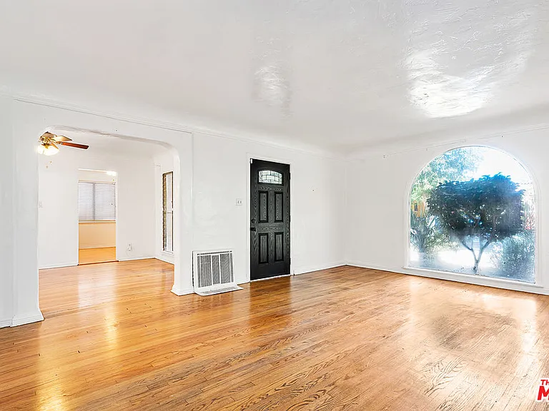 6086 Saturn St #6086 — Photo 3