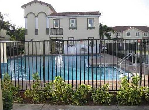 4th image of 21013 NW 14th Pl #4