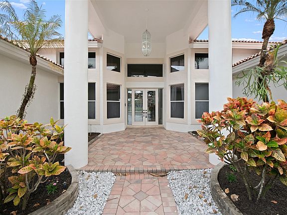 2nd image of 10203 NW 50th Place