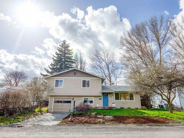 323 S Roosevelt St, Moscow, ID 83843