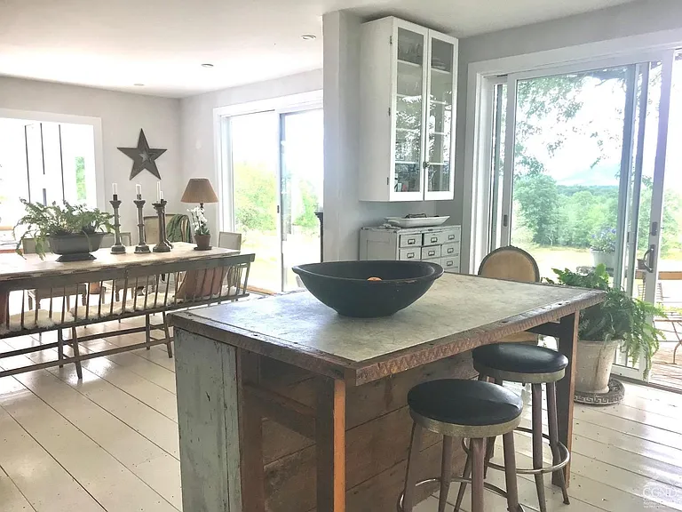 145 E Camp Rd — Photo 14