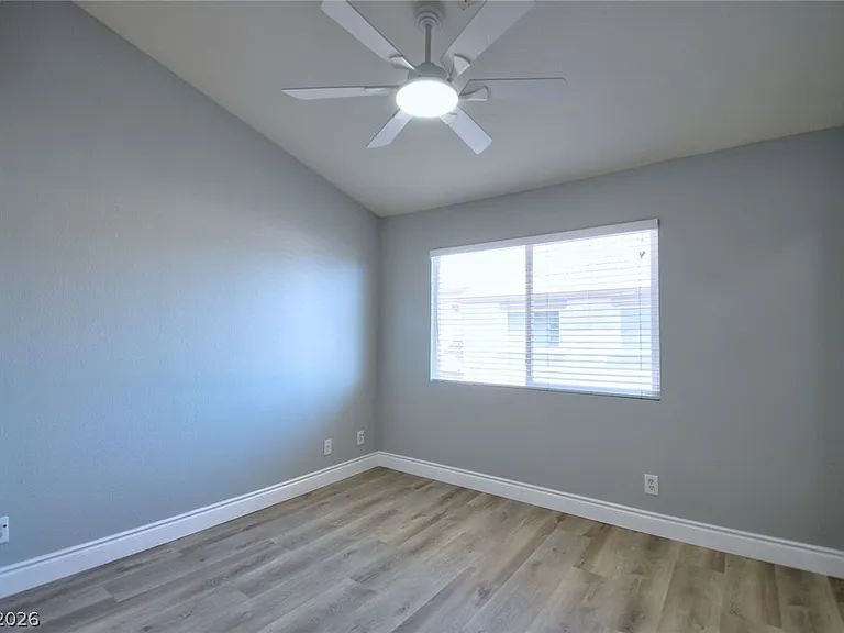 8401 Tiger Woods Ave — Photo 21