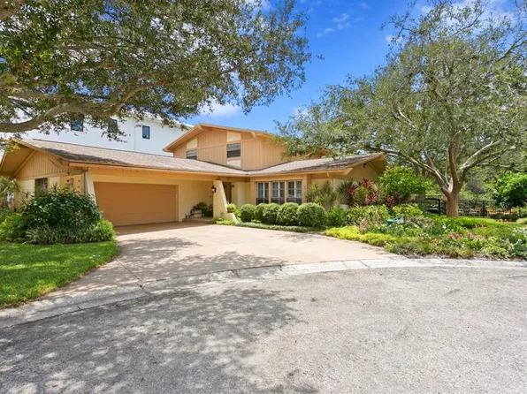 2104 S Curt Cir, Tampa, FL 33629