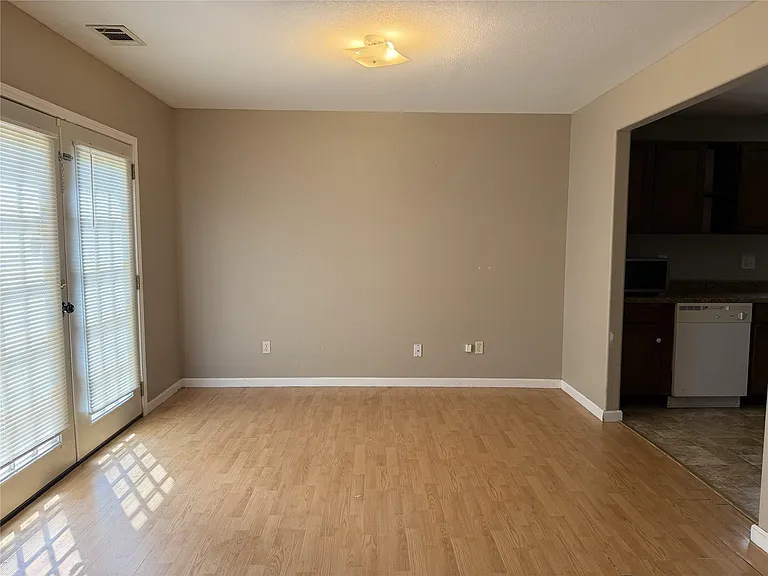 6005 Beech Dr — Photo 10