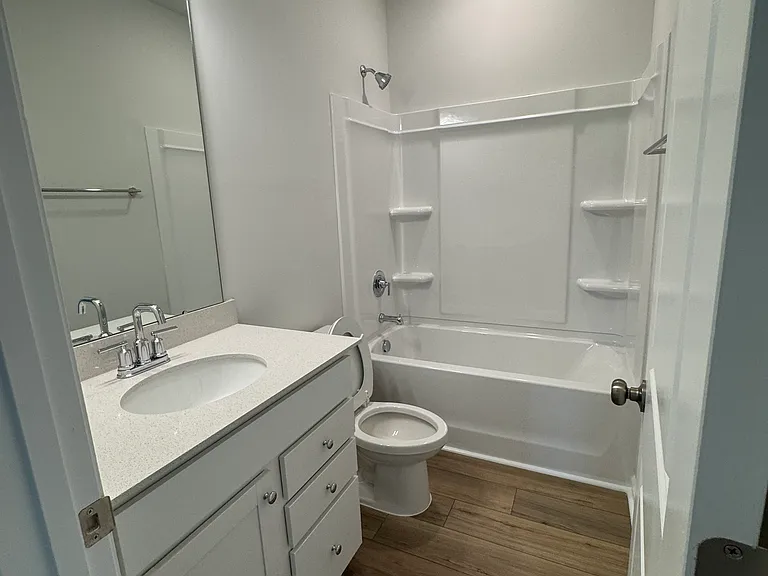 721 Branthurst Dr — Photo 16