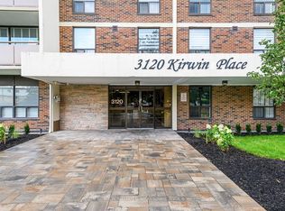 3120 Kirwin Ave #1109, Mississauga, ON L5A3R2