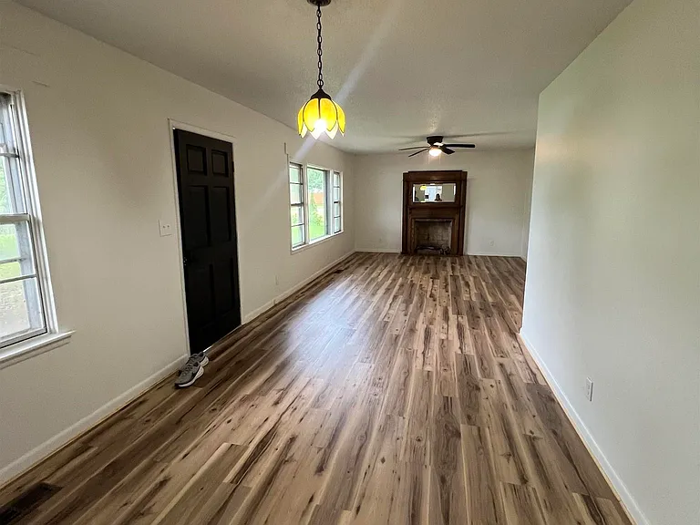 905 Lynn Dale Ln — Photo 7