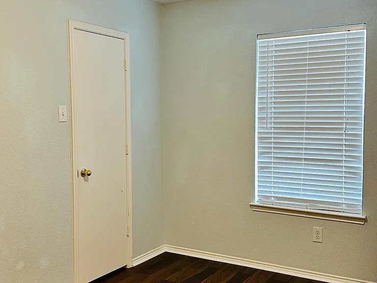 3207 Scenic Glen Dr — Photo 12