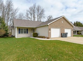 6094 Fairgrove St, Kalamazoo, MI 49009