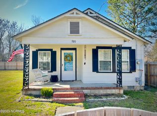 920 Van Norden St, Washington, NC 27889