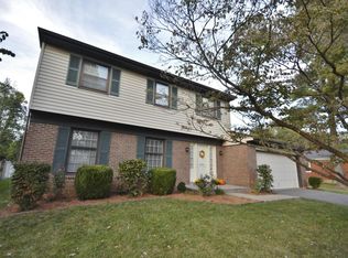 9219 Trentham Ln, Louisville, KY 40242