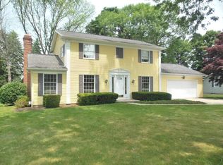 7300 W Lake Rd, Fairview, PA 16415