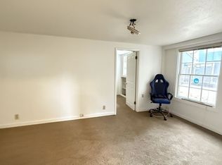 440 12th Ave #B, Santa Cruz, CA 95062