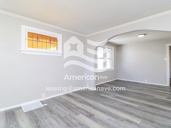 928805_003_living_room_13808110.jpg