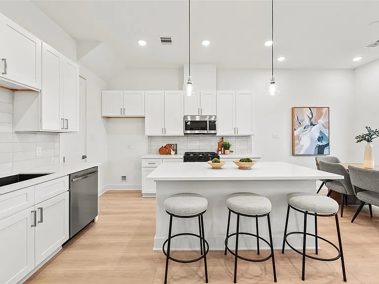 1308 Neiman Ln — Photo 16