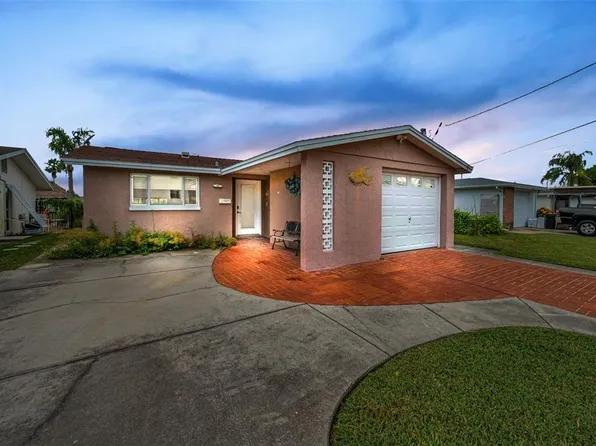 5033 Blue Heron Dr, New Port Richey, FL 34652