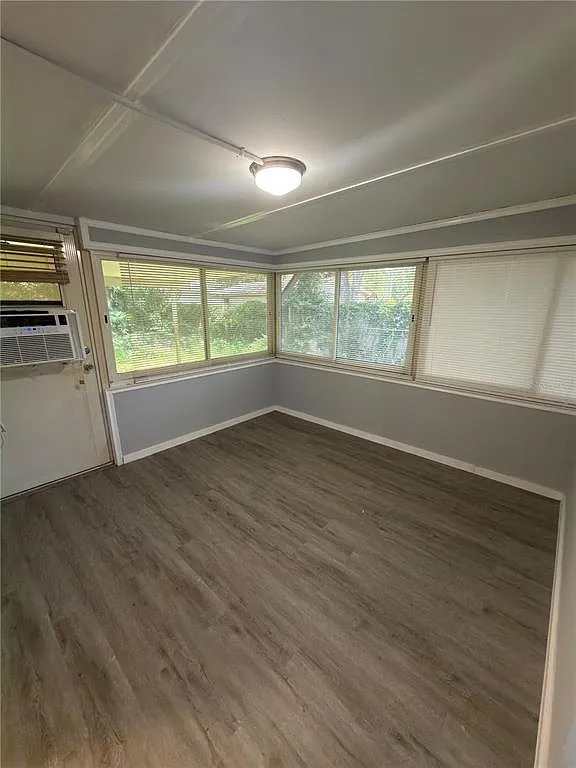 1 bed, 950 sqft, $999 — Photo 4