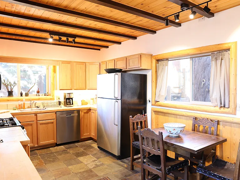 43615 Wolf Rd — Photo 6