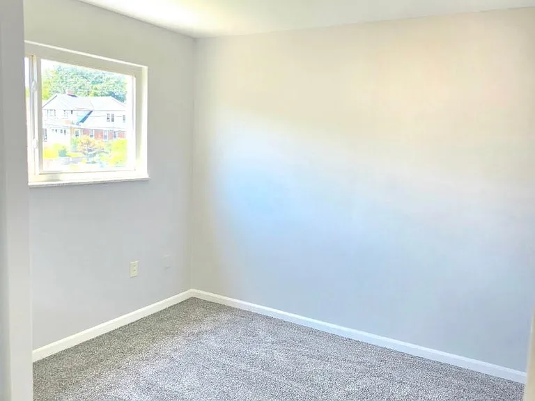 4105 W 8th St — Photo 13