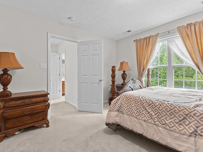1408 Burford Ct — Photo 13
