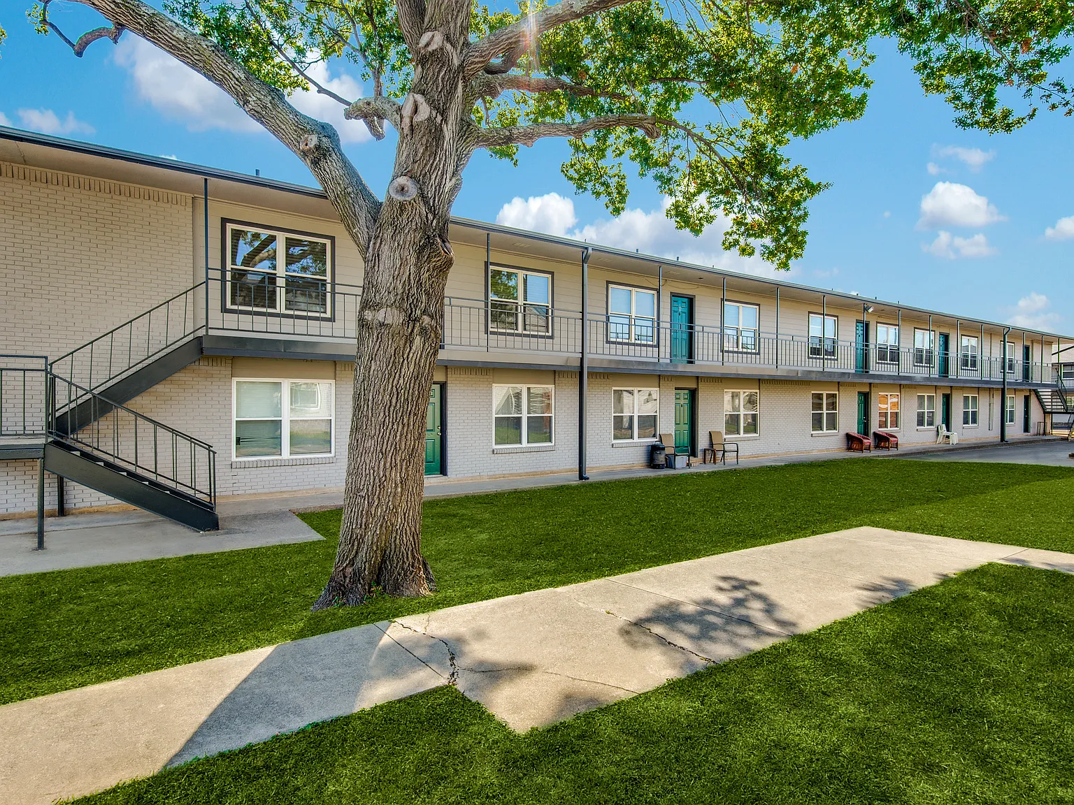 Residences at the Union — Photo 2