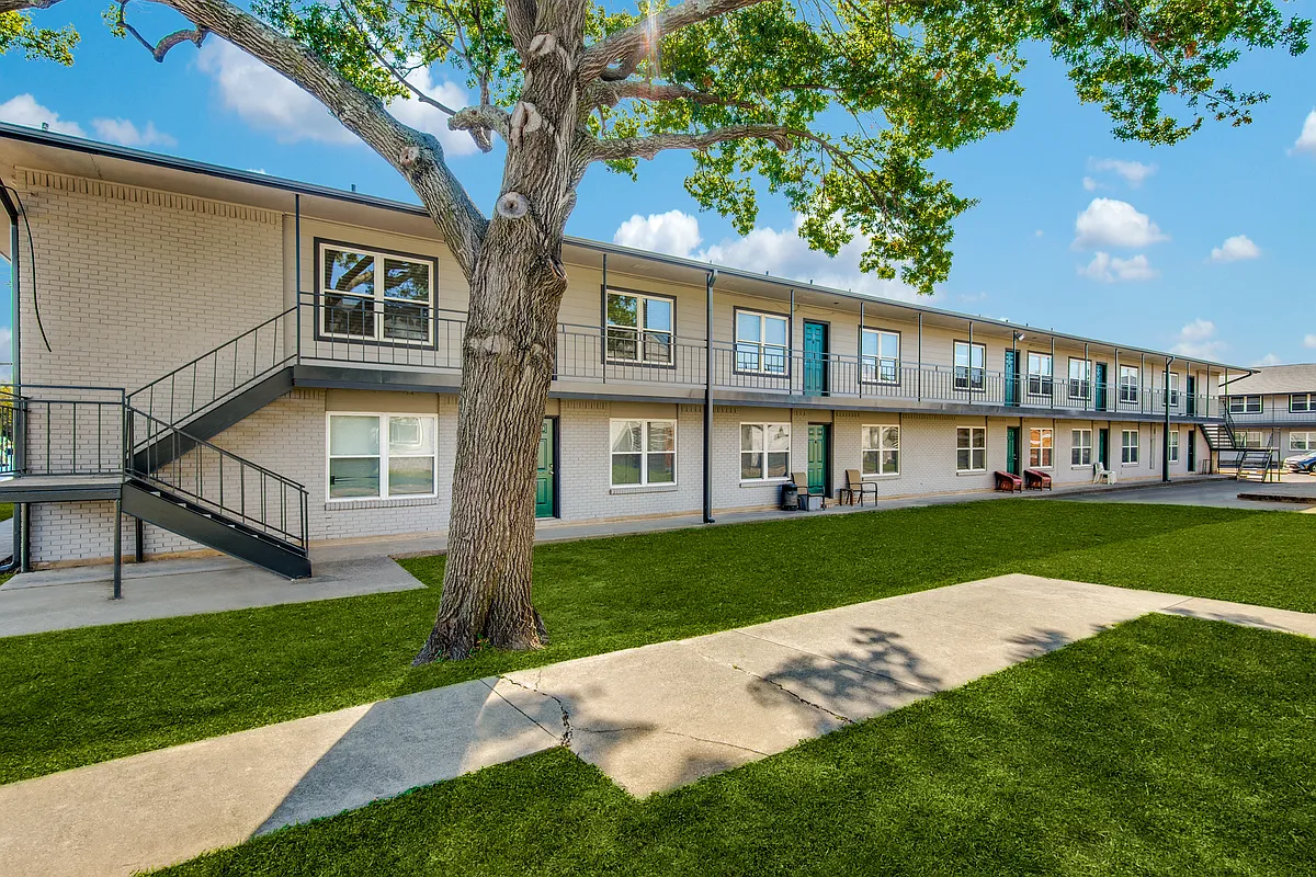 Building Photo - Residences at the Union