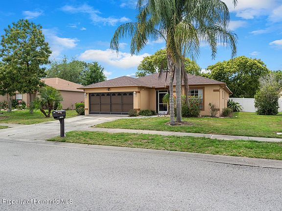 3rd image of 13833 Pimberton Dr