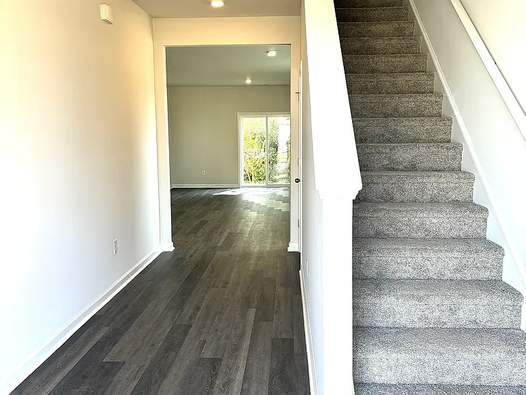 100 Kelsey Ct — Photo 8