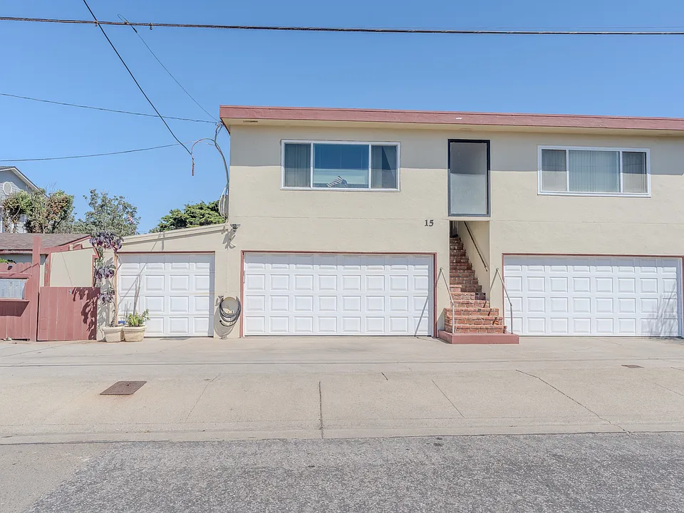 15 Santa Maria Ave #3