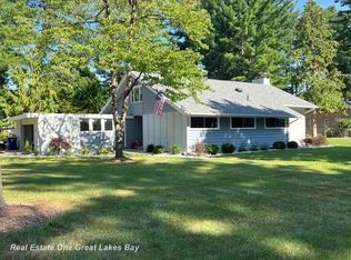 1640 W Delta Dr, Saginaw, MI