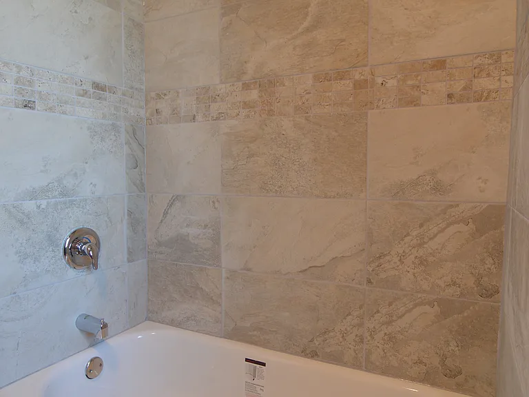 3422 W Grenshaw St #2 — Photo 10