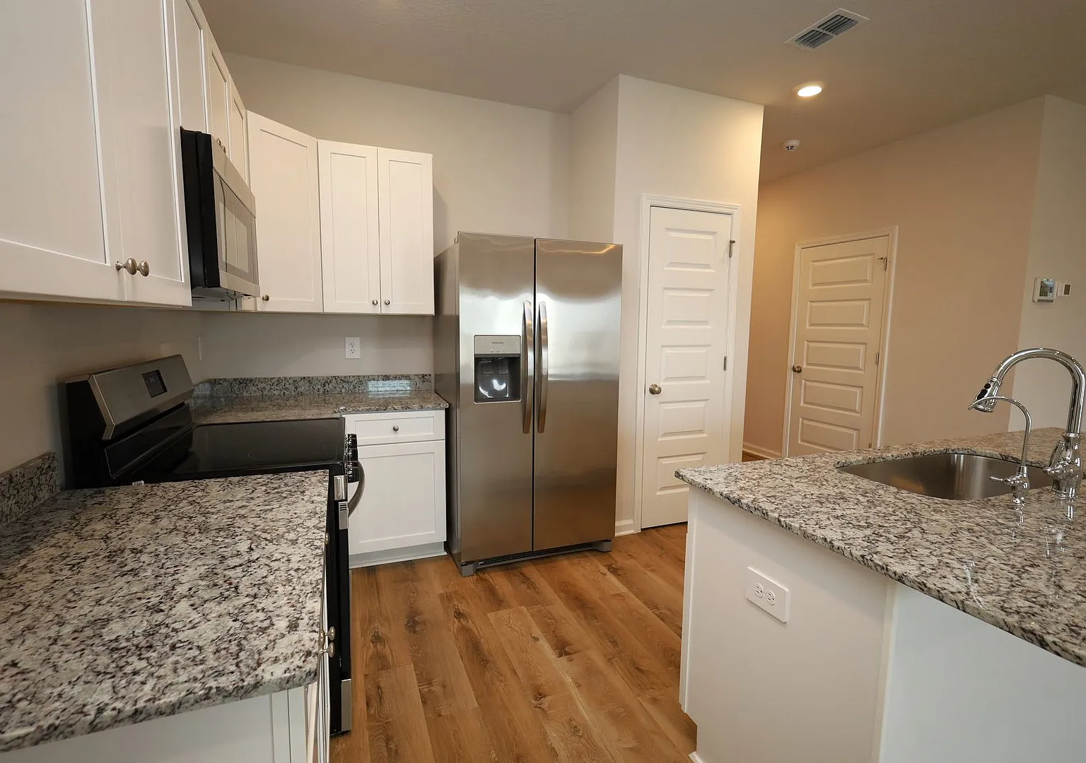 6042 Bemiss Towns Drive — Photo 4