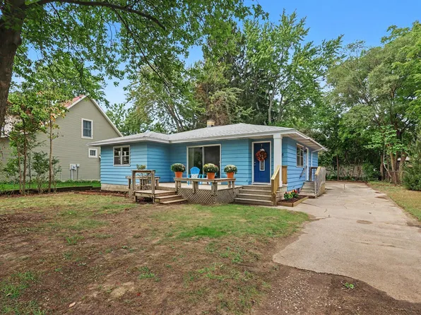 615 Fall St, Spring Lake, MI 49456