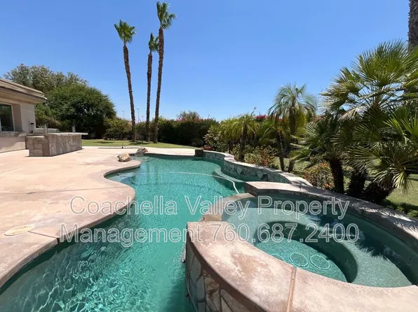 135 Tesori Dr, Palm Desert, CA 92211