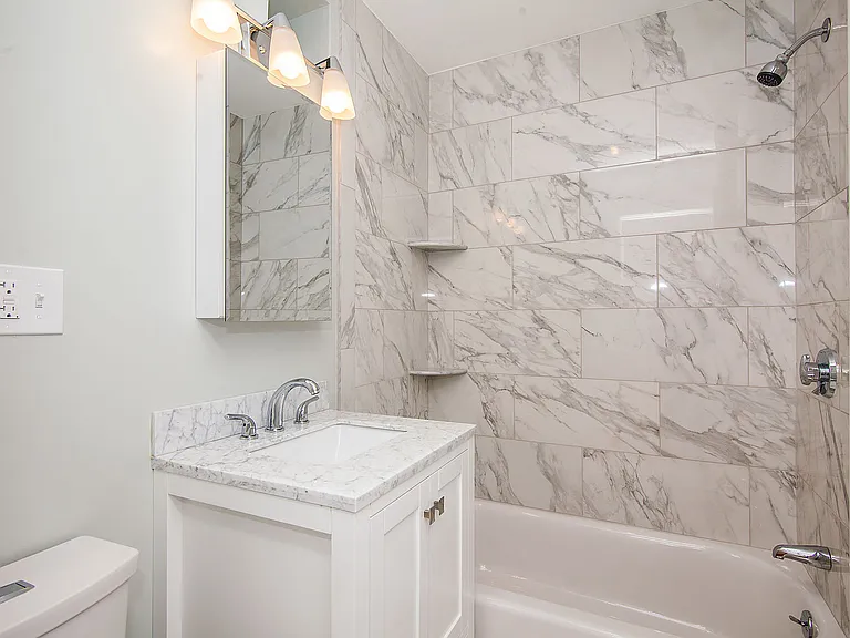 33 Walbridge St #14 — Photo 6
