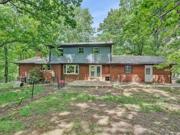 1574 Shady Run Rd, Vinton, VA 24179