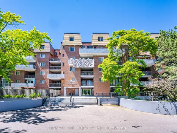 3025 The Credit Woodlands #251, Mississauga, ON L5C 2V3