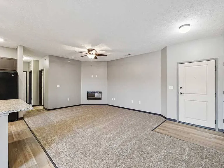 The Flats at 84 — Photo 189