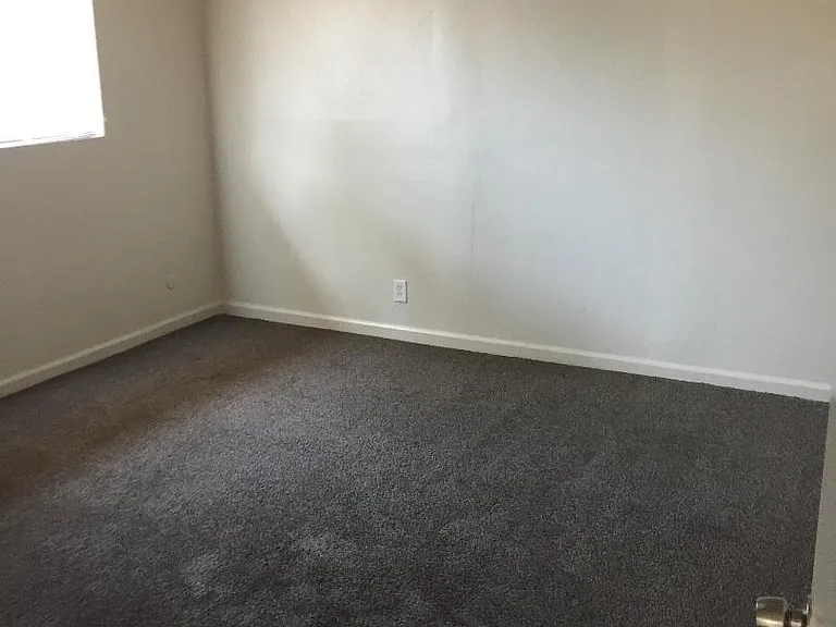 1446 S Chance Ave #104 — Photo 3