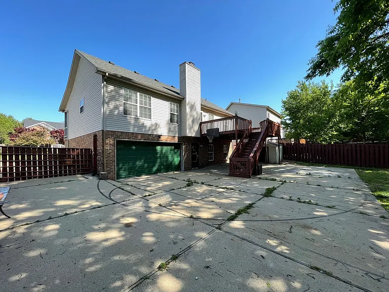 197 Woodfield Cir — Photo 24