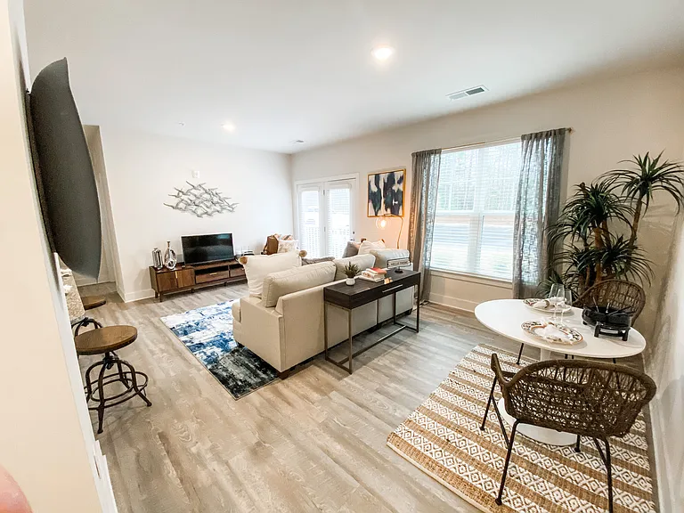 50 Cheryl Ln — Photo 29