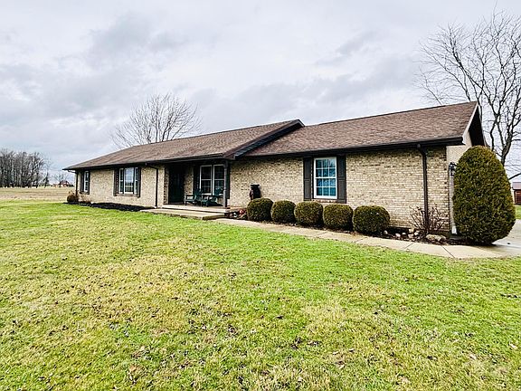 3rd image of 348 Grassy Run Rd