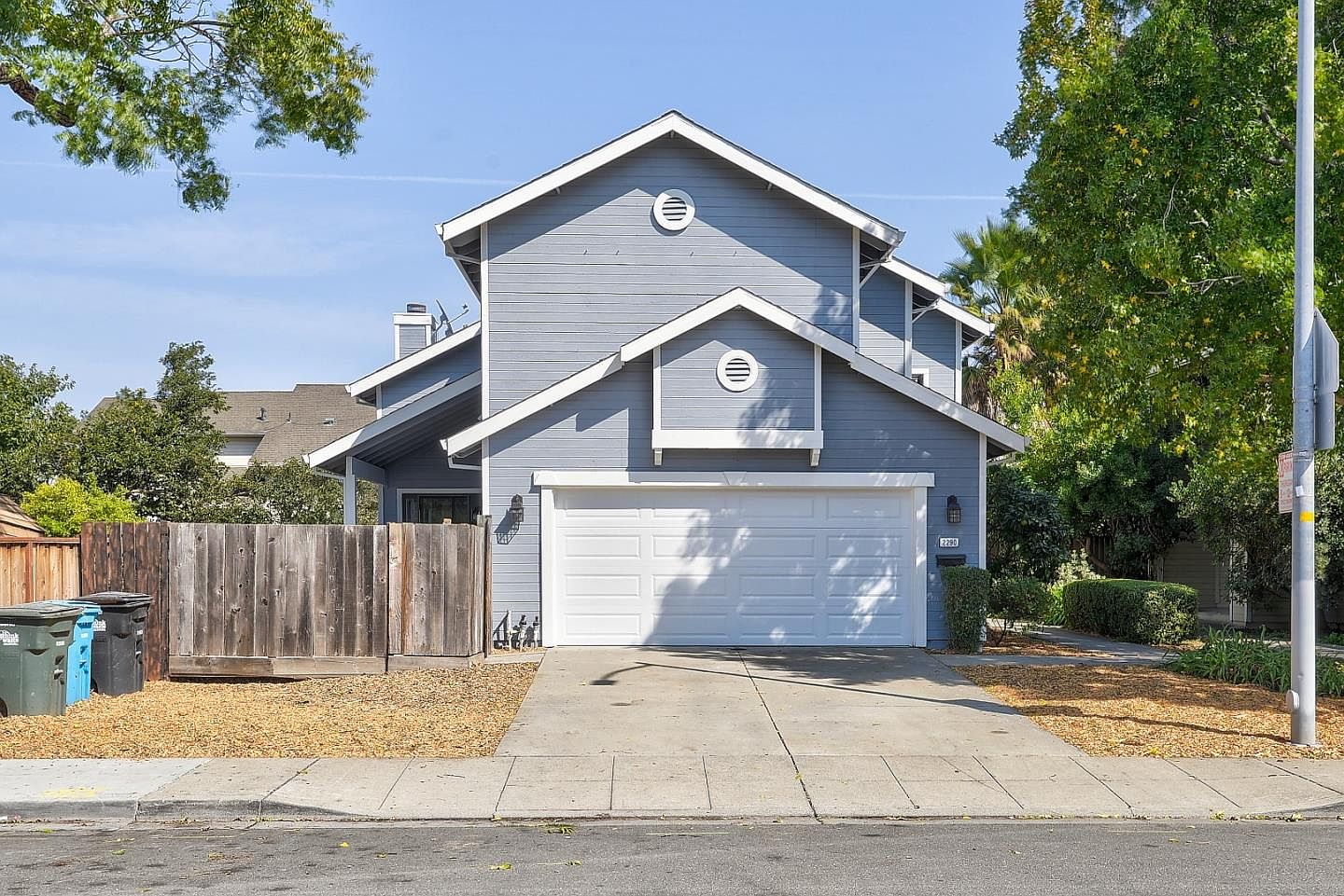 792 Avelar St, EAST PALO ALTO, CA 94303, MLS# ML81930978